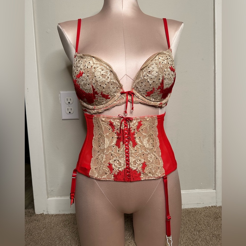 Red and gold GARTER ONLY